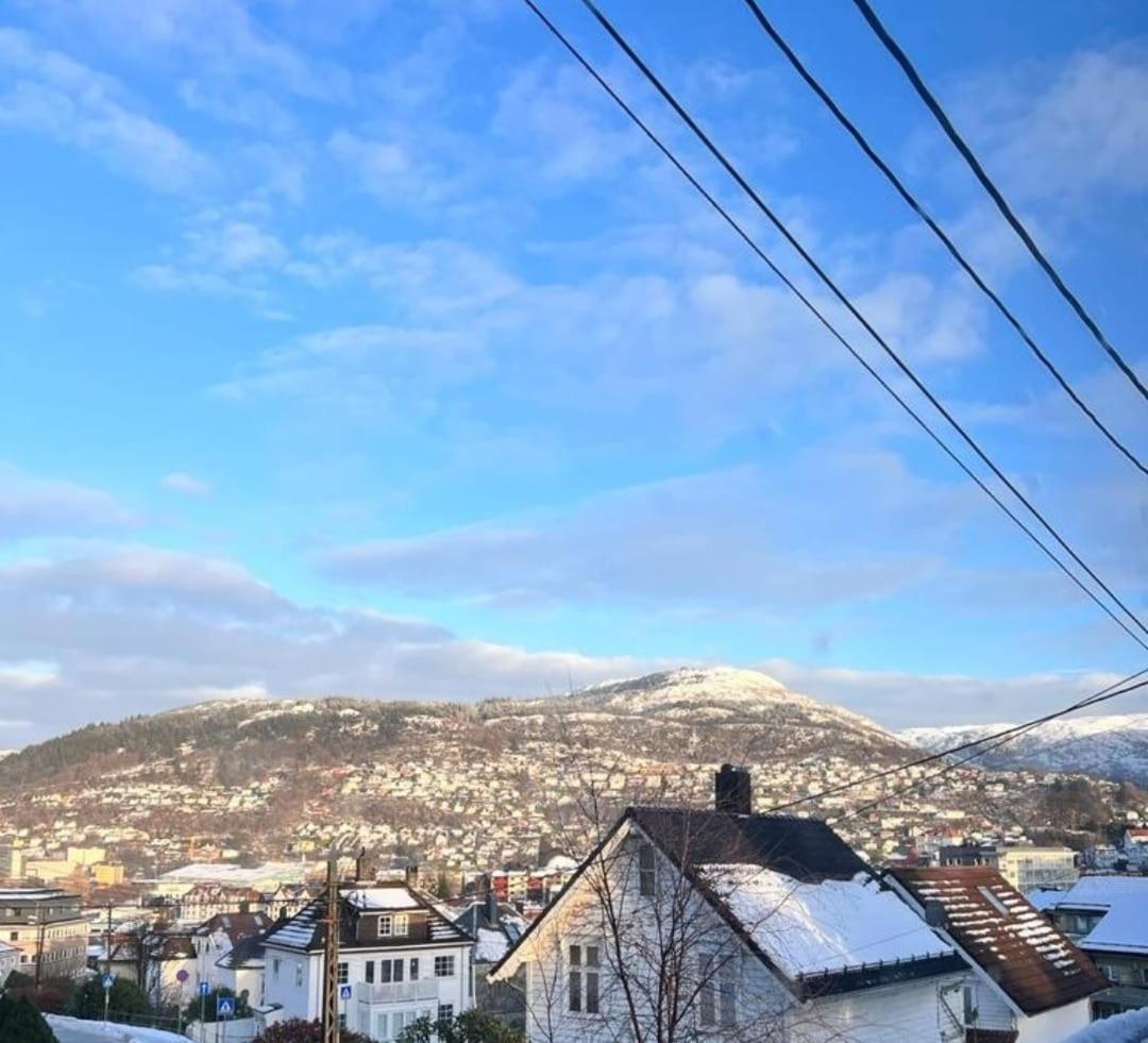 Spacious And Beautiful Apartment In Bergen With Free Parking Exterior photo